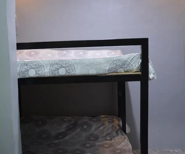 Budget W/ Kitchen For 6 - Casals Village, City *