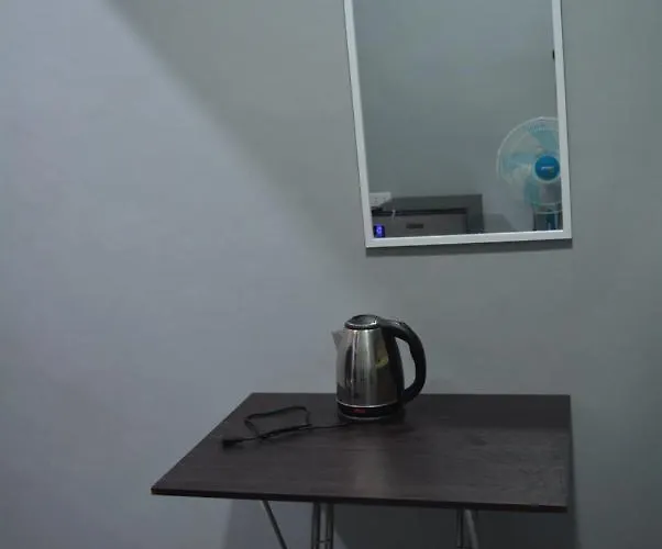 Budget W/ Kitchen For 6 - Casals Village, City Cebu