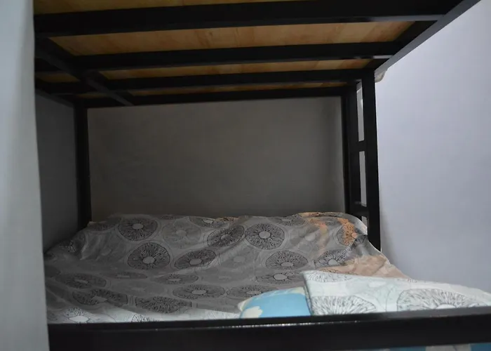 Budget W/ Kitchen For 6 - Casals Village, City Gasthuis Cebu
